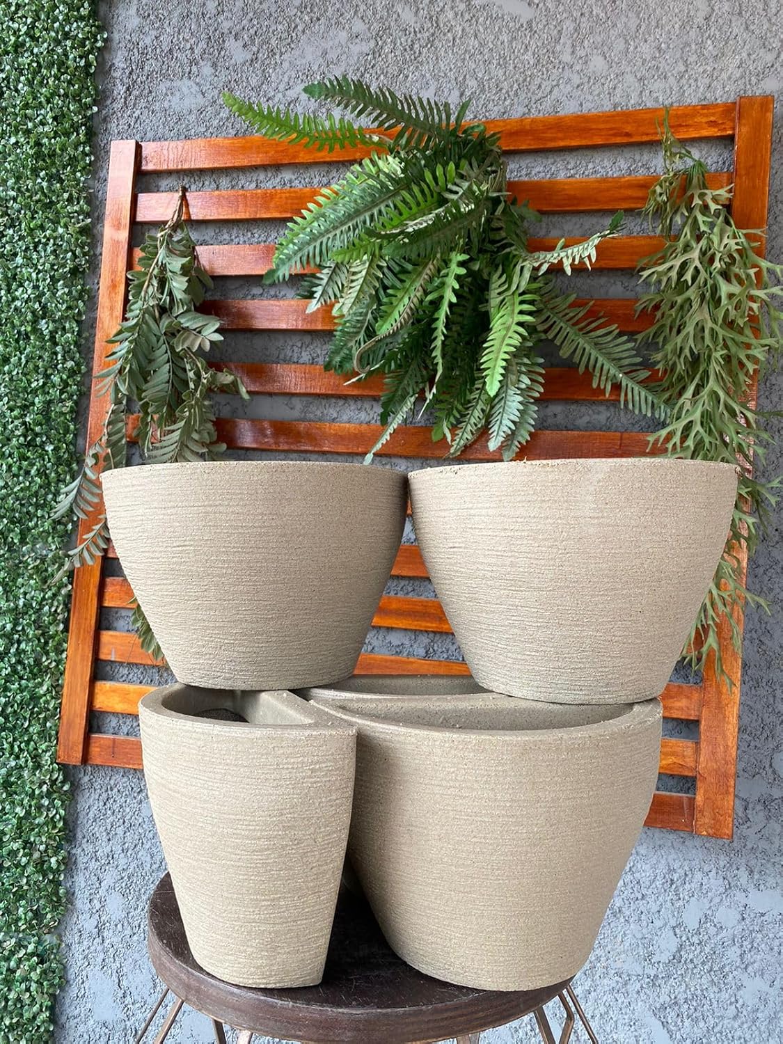 KIT 05 VASOS DE PAREDE POLIETILENO DECORATIVOS P/PLANTAS E JARDINS (Bege) 1 KIT 05 VASOS DE PAREDE POLIETILENO DECORATIVOS PPLANTAS E JARDINS