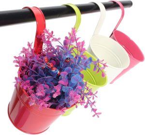 KINGLAKE Vasos de flores, 10 peças de ferro de metal para pendurar panelas de flores varandas, plantas, cestas de cerca, vasos de balde de 9,45 cm com gancho removível