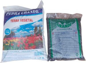 Kit Terra Vegetal 5kg + Húmus de Minhoca 3kg - Pedra Grande - Plantas - Horta - Vasos - Composto - Substrato
