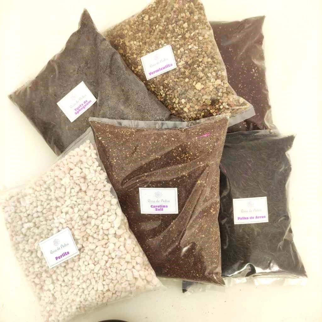 Kit 6 Insumos Substrato para Planta: Turfa, Perlita, Carolina Soil, Casca de Arroz Carbonizado, Vermiculita 1 Kit 6 Insumos Substrato para Planta Turfa Perlita Carolina Soil