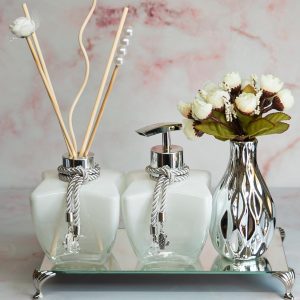 Kit Para Lavabo Luxo Aromatizador Saboneteira Bandeja Vaso Decorativo + Luxuosas Varetas Decoradas -K291 Coleção Belga (Prata)