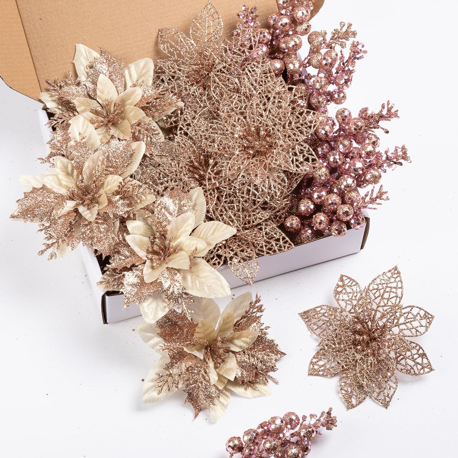 Kit com 24 flores artificiais de poinsétia de Natal e bagas com glitter, 2 estilos no total de 16 peças de enfeites de flores de árvore de Natal, 8 palhetas de árvore de Natal para decorações de casamento, ouro rosa 1 Kit com 24 flores artificiais de poinsetia de Natal e