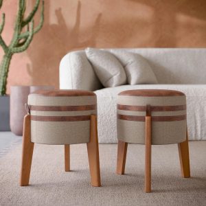 Kit Conjunto 2 Puff Puf Couro E Linho Pés Em Madeira 45x32 Pix - Bege 6 Kit Conjunto 2 Puff Puf Couro E Linho Pés Em Madeira 45x32 Pix - Bege